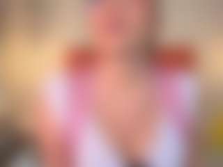 Live cam show with Caandace - Blonde Hair Amateur on Camsoda