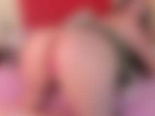 Live cam show with Caandace - Facial on eurowanks.com