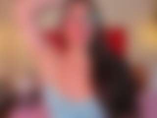 Live cam show with Caandace - Green Eyes on SpunkLive