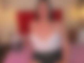 Live cam show with Caandace - Public Big Tits on hrnylive.com