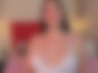 Live cam show with Caandace - Anal Toys on intimatelivegirls.com