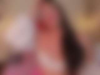 Live cam show with Caandace - Public on Camsoda