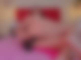 Live cam show with Caandace - Dildo on Hubzter Live