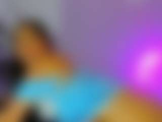 Live cam show with Caandace - Shaved Pussy on Camsoda