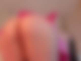 Live cam show with Caandace - Fingering on Fling VIP Chat