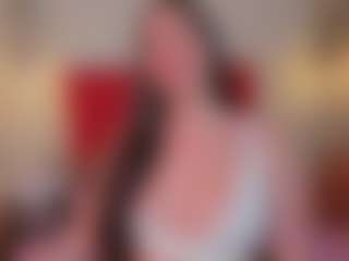 Live cam show with Caandace - Public on CamClone