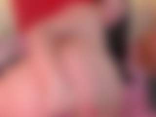 Live cam show with Caandace - Teen (18+) on Streamer API