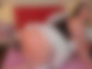 Live cam show with Caandace - Blonde Hair Amateur on Camming Site