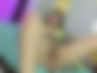 Dianamilf MILF webcam performer live streaming