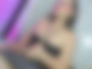 Dianamilf MILF webcam performer live streaming