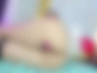 Live cam show with Dianamilf - Granny MILF on SquirtSoMuch