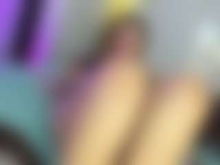 Live cam show with Dianamilf - Granny on studioflirtlive.com