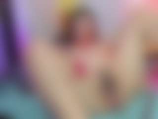 Dianamilf MILF webcam performer live streaming