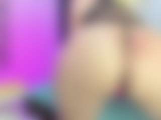 Live cam show with Dianamilf - Anal on AdultVida.com