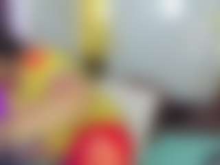 Live cam show with Dianamilf - Granny on StripNow