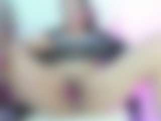 Live cam show with Dianamilf - Middle Aged on Big Tits