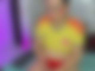 Live cam show with Dianamilf - Granny Squirt on livesuperchat.net