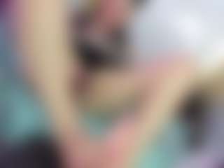 Live cam show with Dianamilf - Asian MILF on dropp.cam