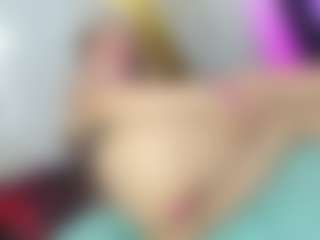 Dianamilf MILF webcam performer live streaming