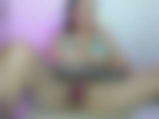 Live cam show with Dianamilf - Spy Granny on testsause.com