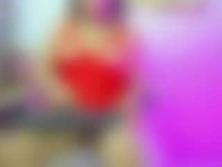 Live cam show with Dianamilf - Granny MILF on StripNow