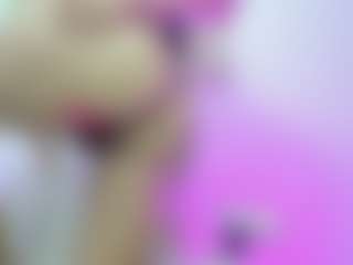 Live cam show with Dianamilf - Normal on CamClone