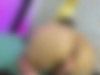 Live cam show with Dianamilf - Tattoos Granny on Fling VIP Chat
