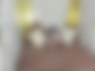 Live cam show with Dianamilf - Solo on Dolls Live