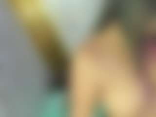 Live cam show with Dianamilf - Middle Aged on Big Tits