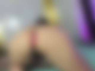Live cam show with Dianamilf - Spank MILF on Ass Tok