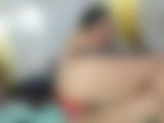 Live cam show with Dianamilf - Strip Asian on Milf Play