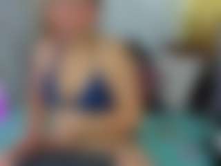 Live cam show with Dianamilf - Pornstar Asian on Hubzter Live