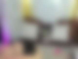 Live cam show with Dianamilf - Trimmed Granny on Livezox