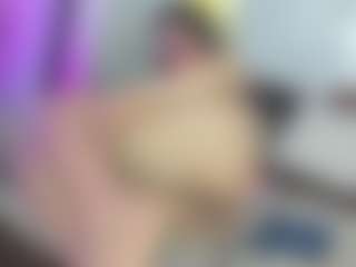 Dianamilf MILF webcam performer live streaming