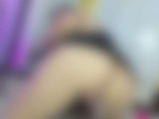 Dianamilf MILF webcam performer live streaming