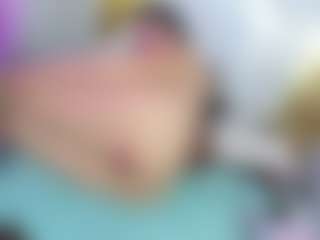 Live cam show with Dianamilf - Asian MILF on Dolls Live