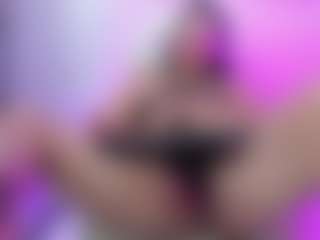 Live cam show with Dianamilf - Granny Squirt on live18s.com