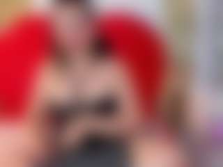 Dianamilf MILF webcam performer live streaming