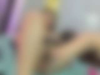 Spettacolo in cam dal vivo con Dianamilf - Lush su Camsoda