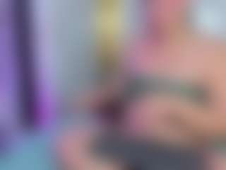 Dianamilf's Live Sex Cam Show