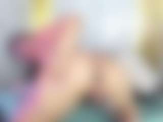Live cam show with Dianamilf - Small Tits Mature on AdultVida.com