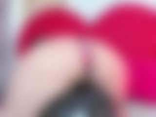 Live cam show with Dianamilf - Public Mature on nudelive.tv