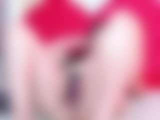 Live cam show with Dianamilf - Bedroom on Mixed Magazine Live