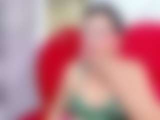 Live cam show with Dianamilf - Shaved Pussy MILF on live.xbliss.ai