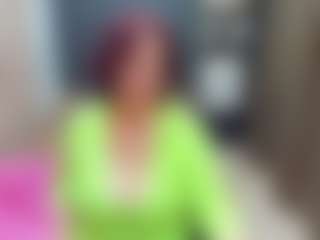 Live cam show with EllenHope - Striptease Granny on SmokeAndPoke
