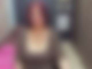 Live cam show with EllenHope - Granny on Hubzter Live