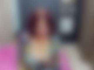 Spettacolo in cam dal vivo con EllenHope - Red Hair Granny su Camsoda