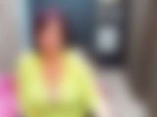 Live cam show with EllenHope - Striptease Granny on Porn Luv