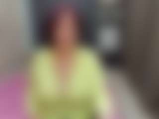 Live cam show with EllenHope - Red Hair on Soda Cam
