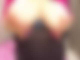 Live cam show with EllenHope - Granny MILF on TeamSkeetLive